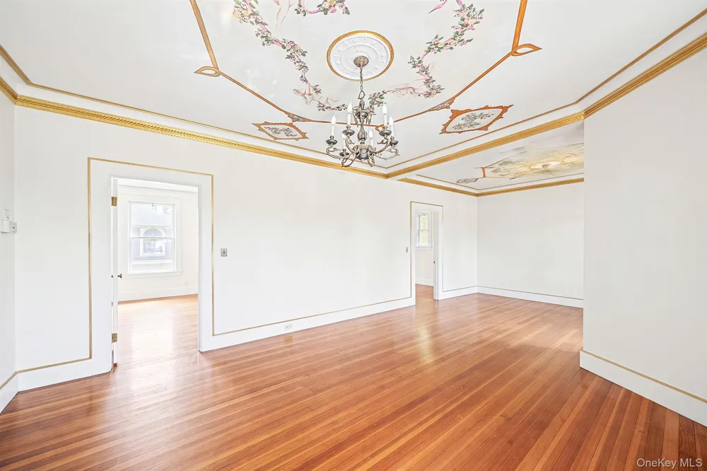 436 Bay Avenue East Patchogue, NY 11772