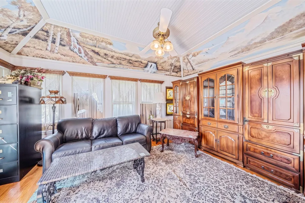 436 Bay Avenue East Patchogue, NY 11772