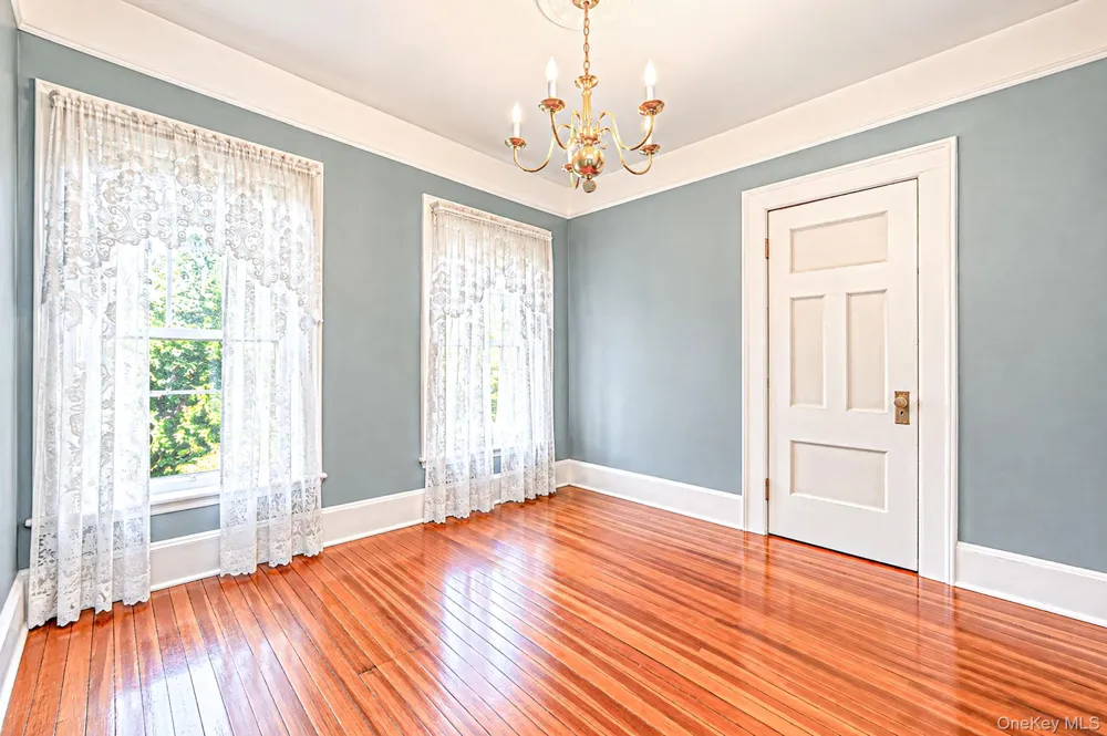 436 Bay Avenue East Patchogue, NY 11772