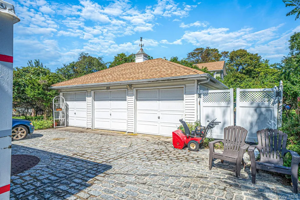 436 Bay Avenue East Patchogue, NY 11772