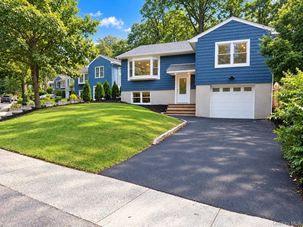 82 Ocean Avenue Northport, NY 11768
