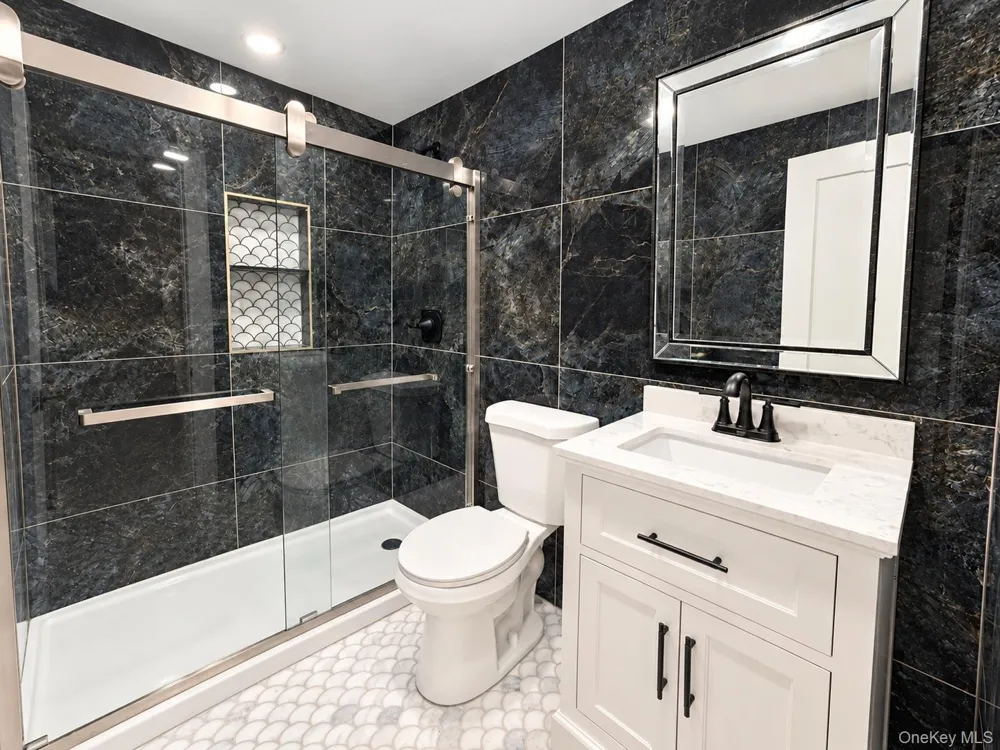 82 Ocean Avenue Northport, NY 11768