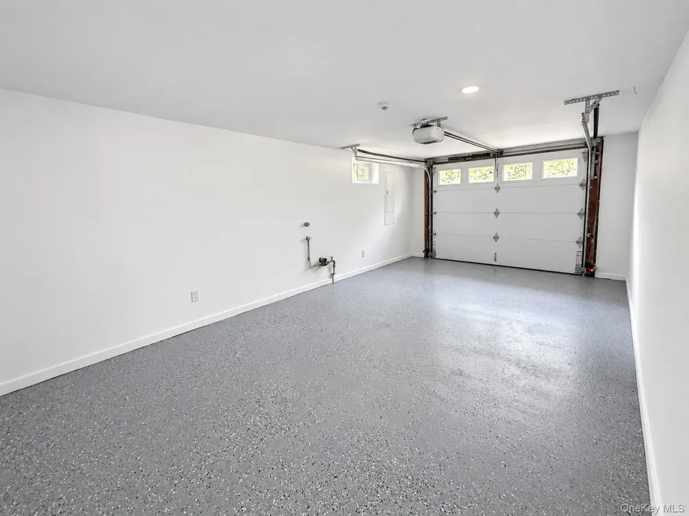 82 Ocean Avenue Northport, NY 11768