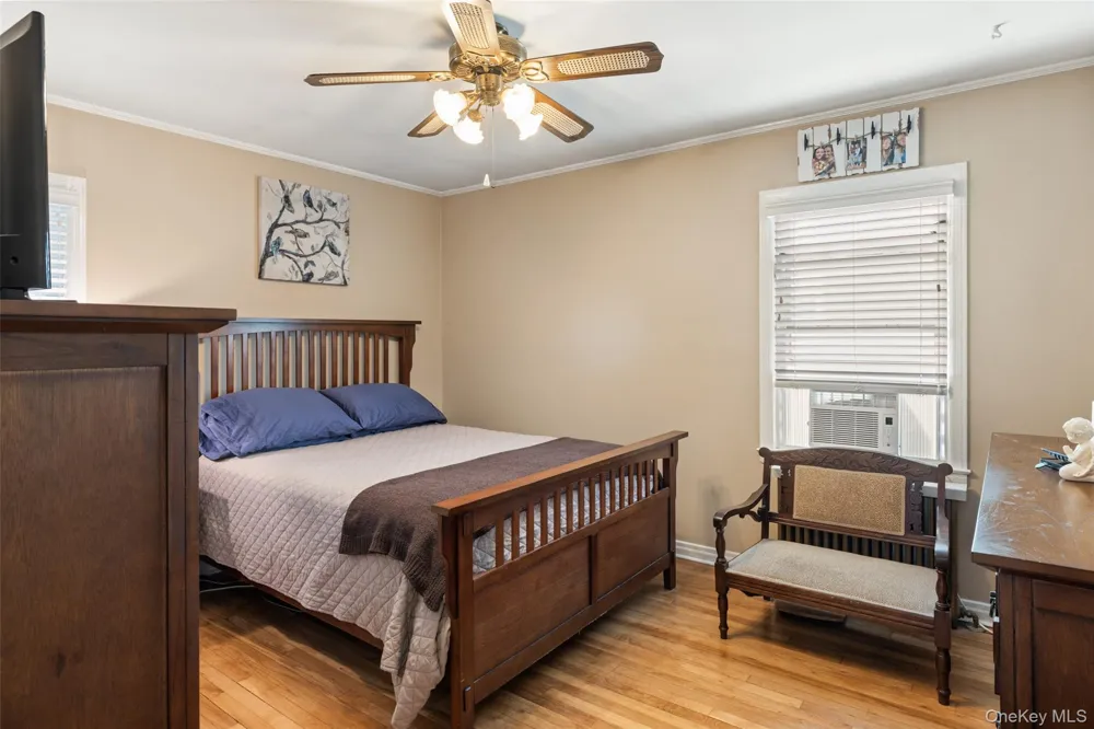 5 Marvin Avenue Hicksville, NY 11801