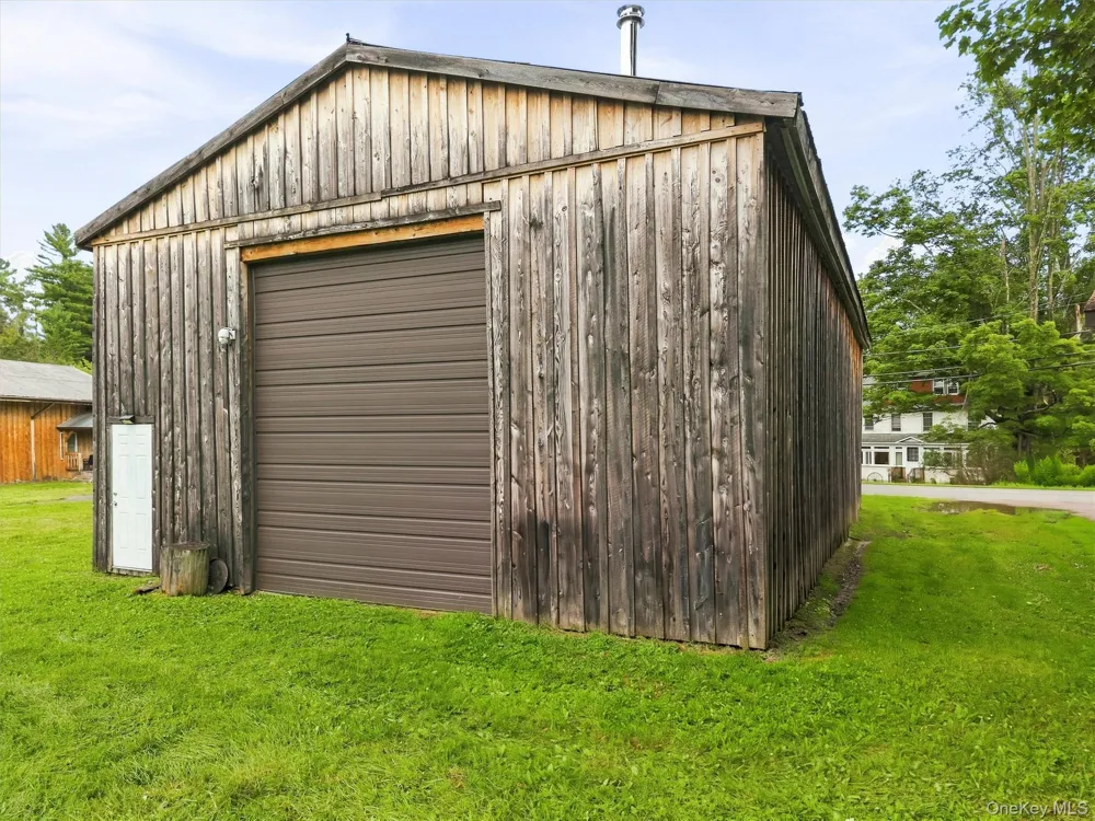 9 Creamery Road Livingston Manor, NY 12758