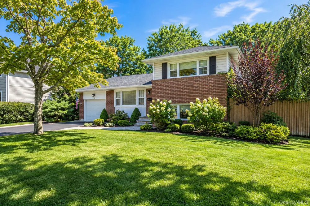 6 Otsego Place Commack, NY 11725