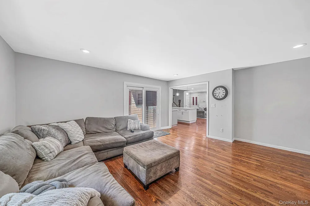 6 Otsego Place Commack, NY 11725
