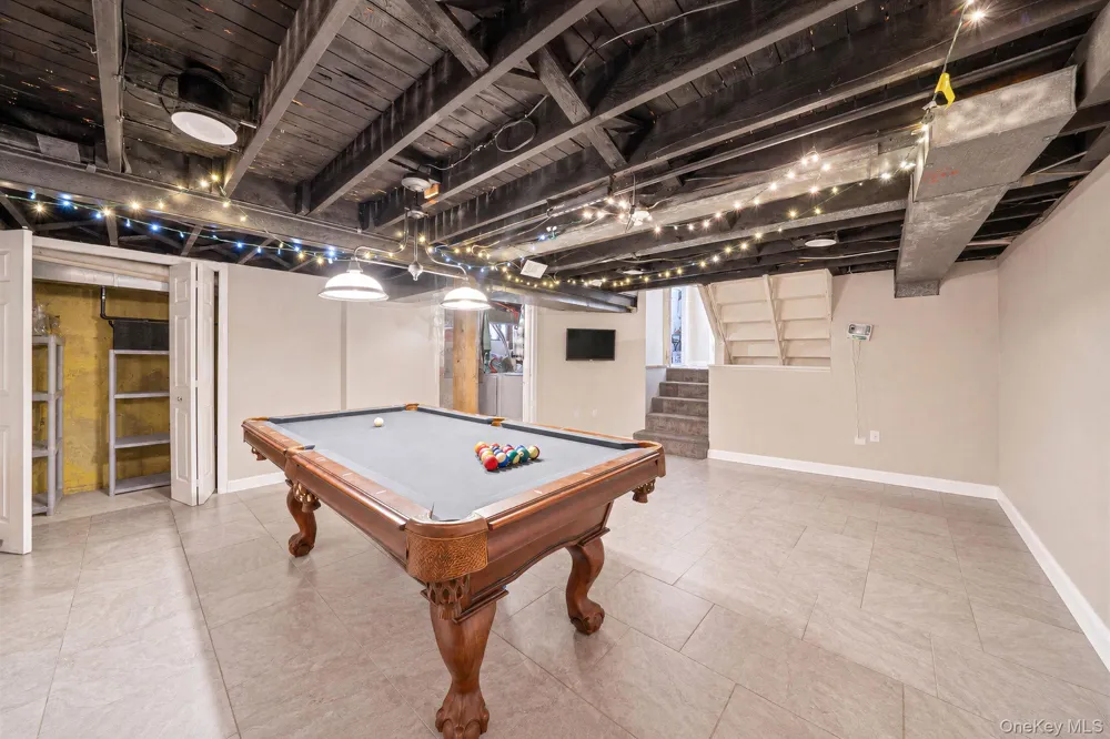 6 Otsego Place Commack, NY 11725