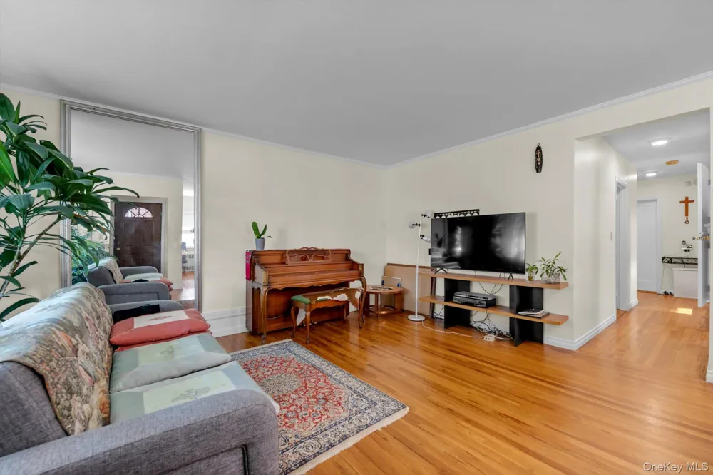 56-21 E Hampton Boulevard Bayside, NY 11364