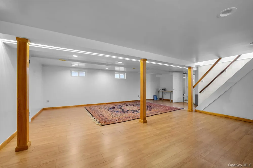 56-21 E Hampton Boulevard Bayside, NY 11364