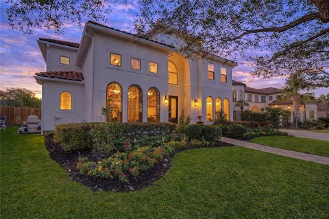 14014 Hampton Cove Drive