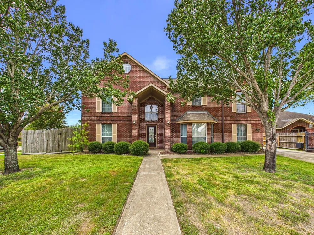 3604 Briscoe Pearland, TX 77584