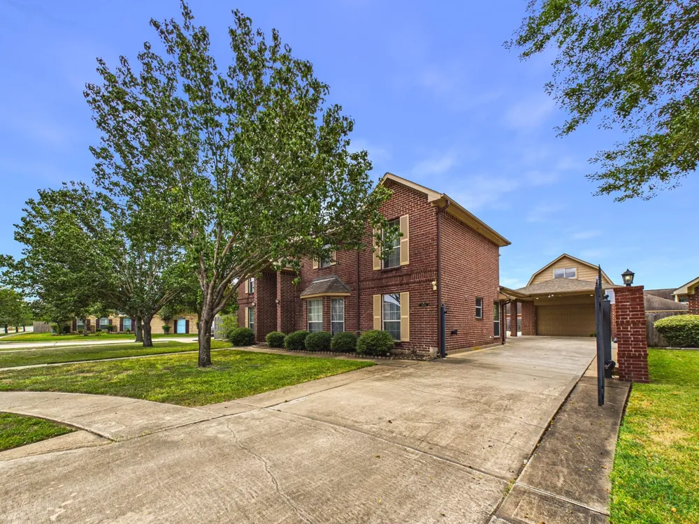 3604 Briscoe Pearland, TX 77584