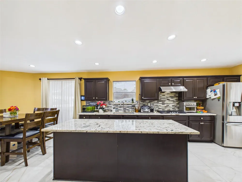 3604 Briscoe Pearland, TX 77584