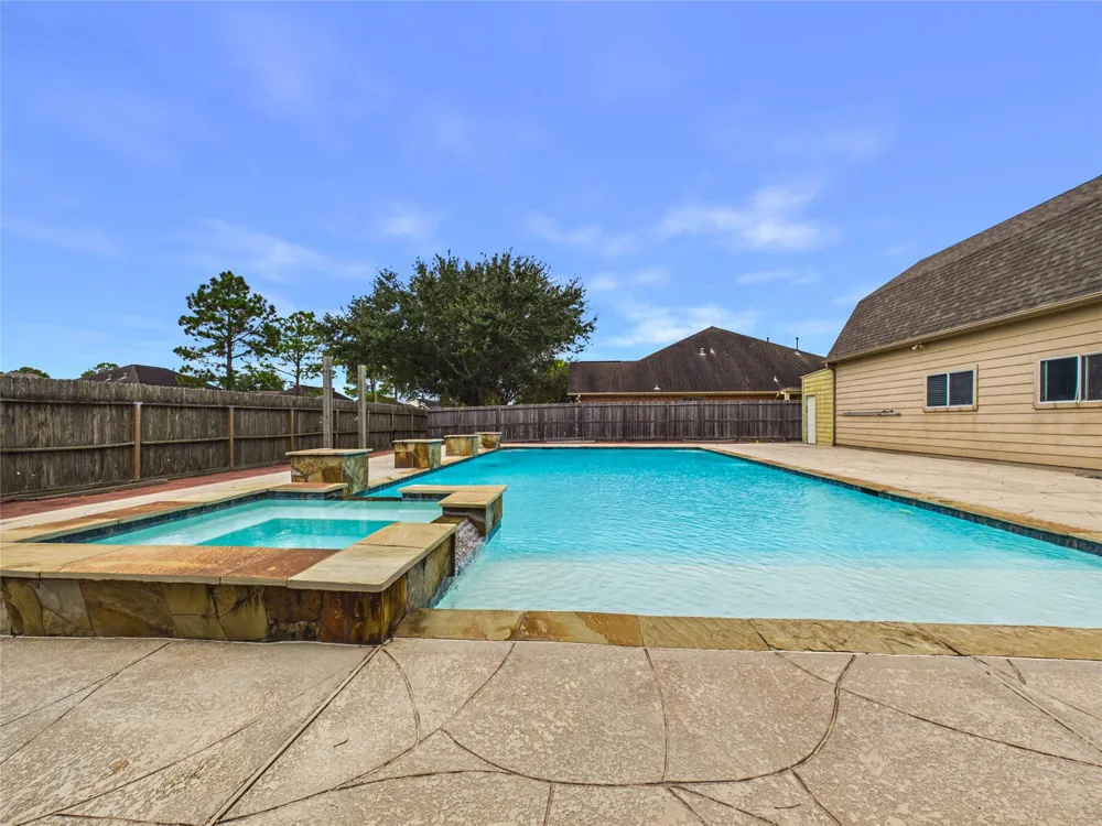 3604 Briscoe Pearland, TX 77584