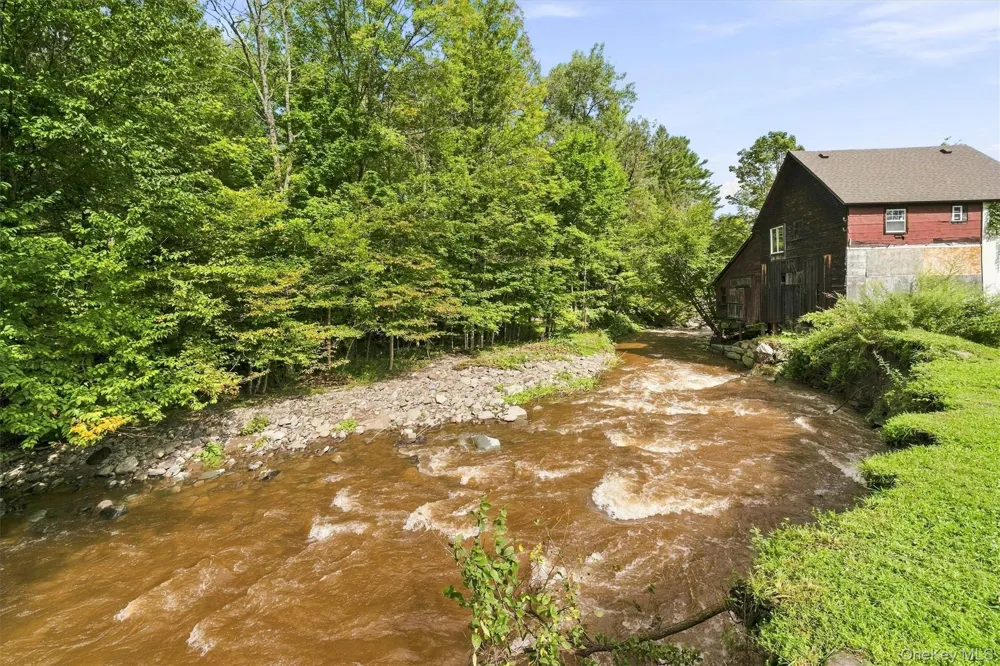 13 Creamery Road Livingston Manor, NY 12758