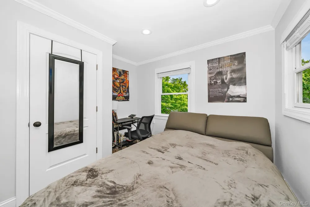 12 Squirrel Lane Levittown, NY 11756