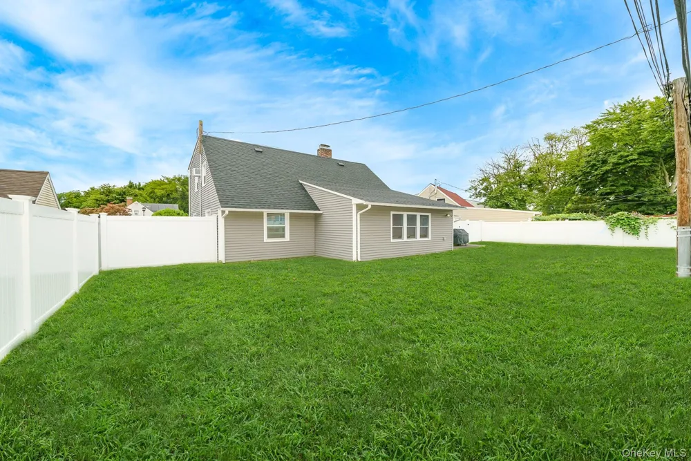 12 Squirrel Lane Levittown, NY 11756
