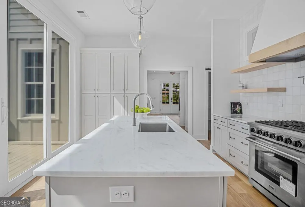 930 Laurel Brooke AVE Peachtree City, GA 30269