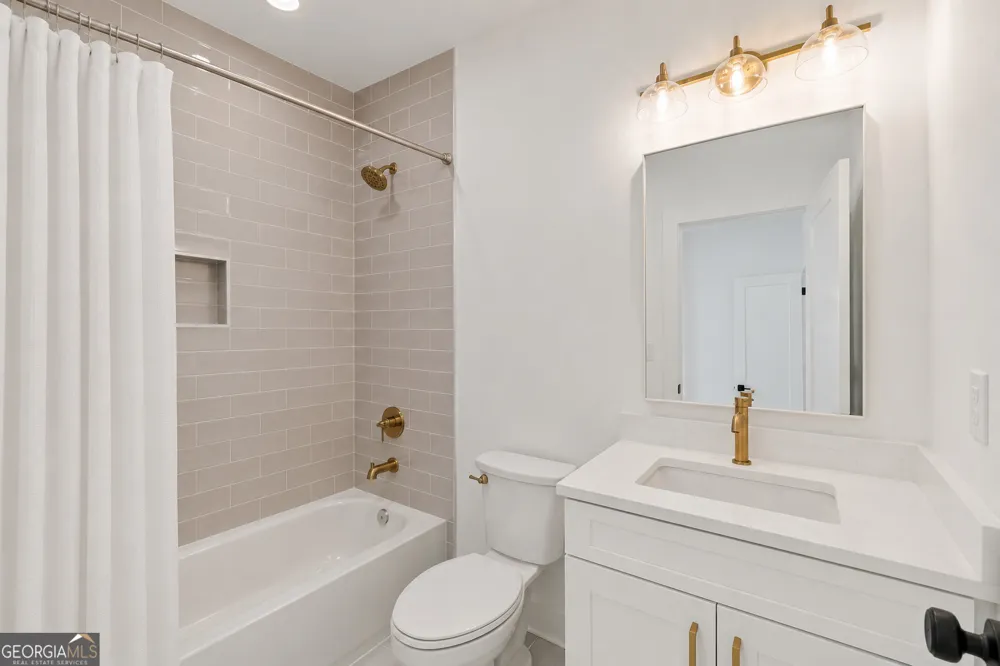 930 Laurel Brooke AVE Peachtree City, GA 30269
