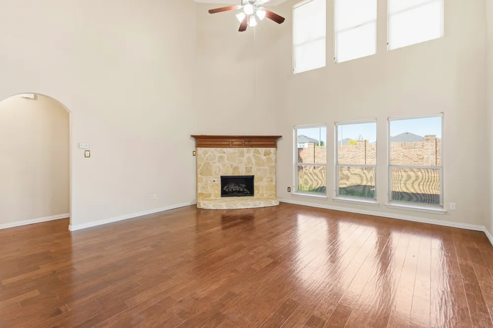 8224 Summerview Court Fort Worth, TX 76123