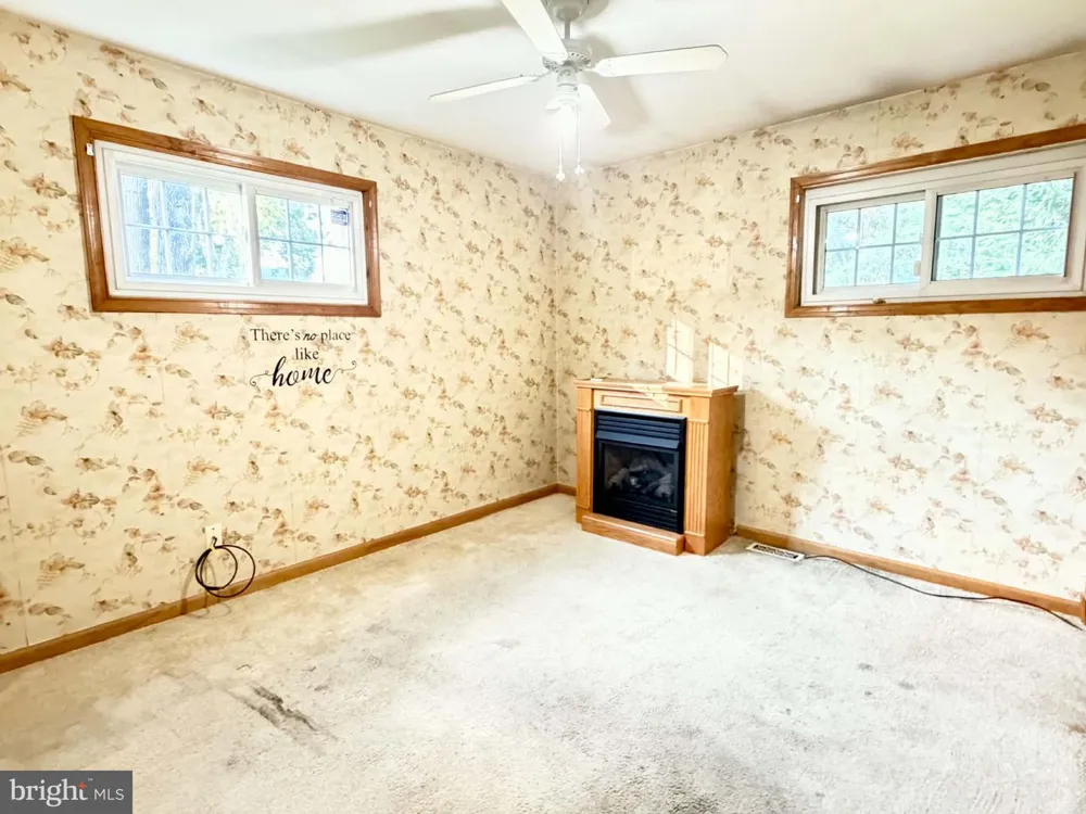 454 FLORENCE BOULEVARD Williamstown, NJ 08094