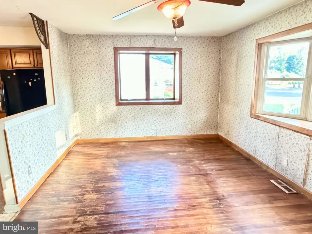 454 FLORENCE BOULEVARD Williamstown, NJ 08094