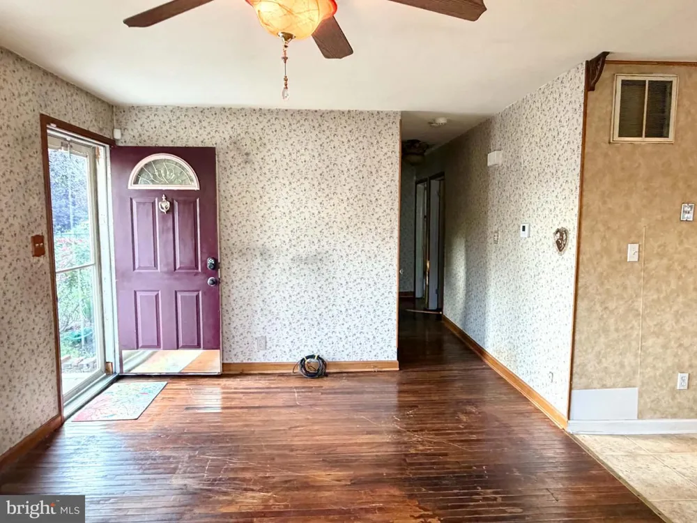 454 FLORENCE BOULEVARD Williamstown, NJ 08094