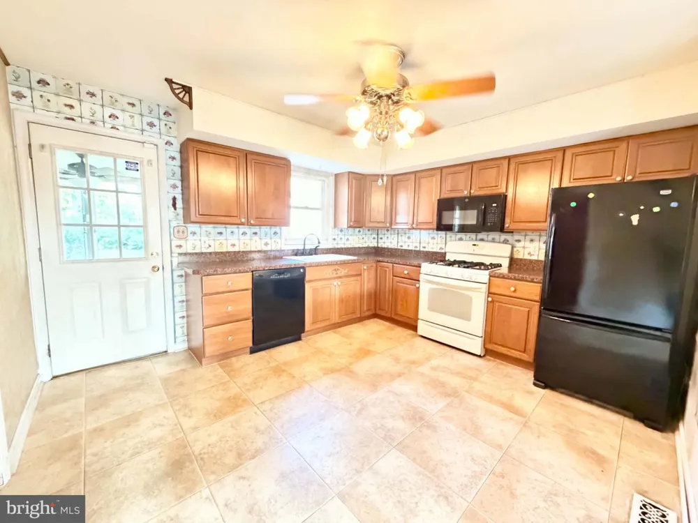 454 FLORENCE BOULEVARD Williamstown, NJ 08094