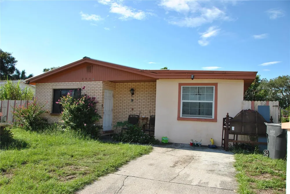2056 BALFOUR CIRCLE Tampa, FL 33619