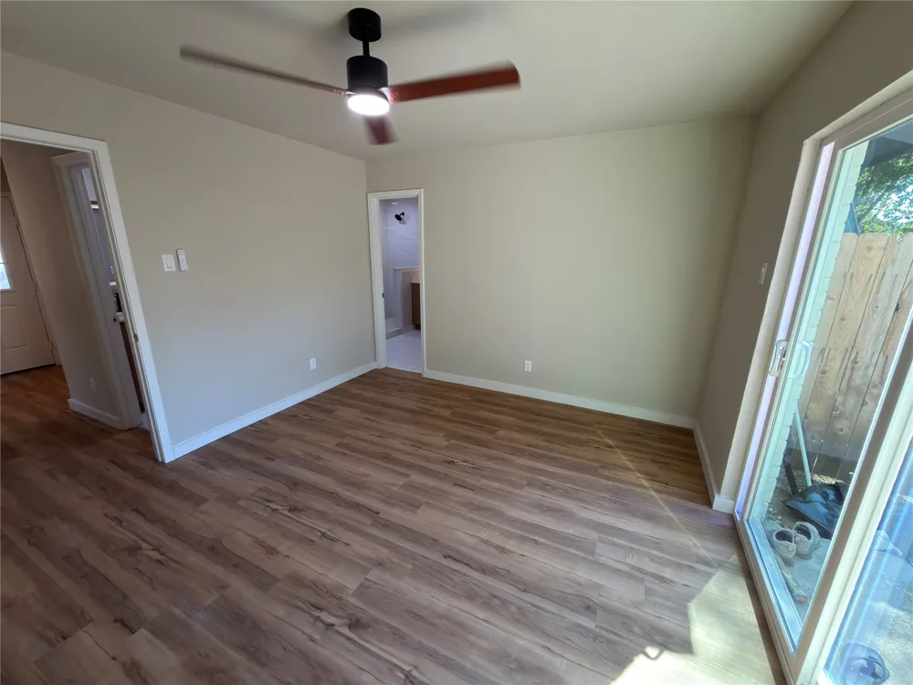 1834 Caldwell Garland, TX 75041