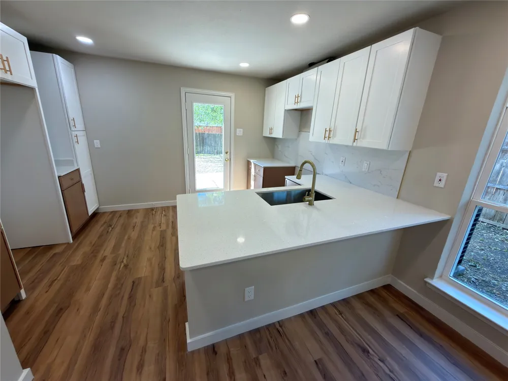 1834 Caldwell Garland, TX 75041