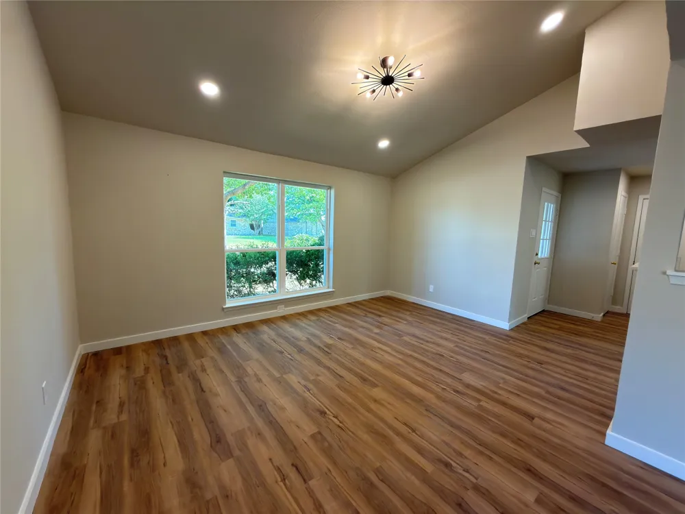 1834 Caldwell Garland, TX 75041