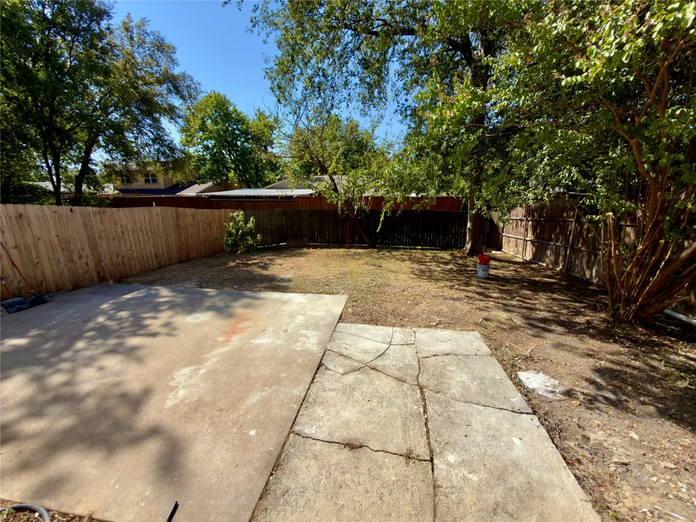 1834 Caldwell Garland, TX 75041