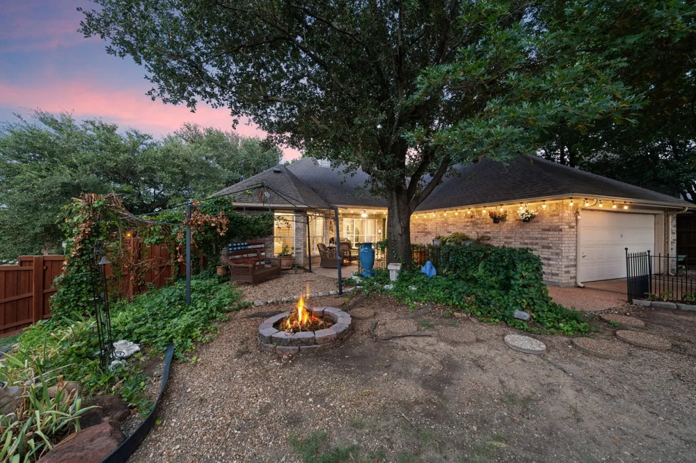 400 Watters Crossing Court Allen, TX 75013
