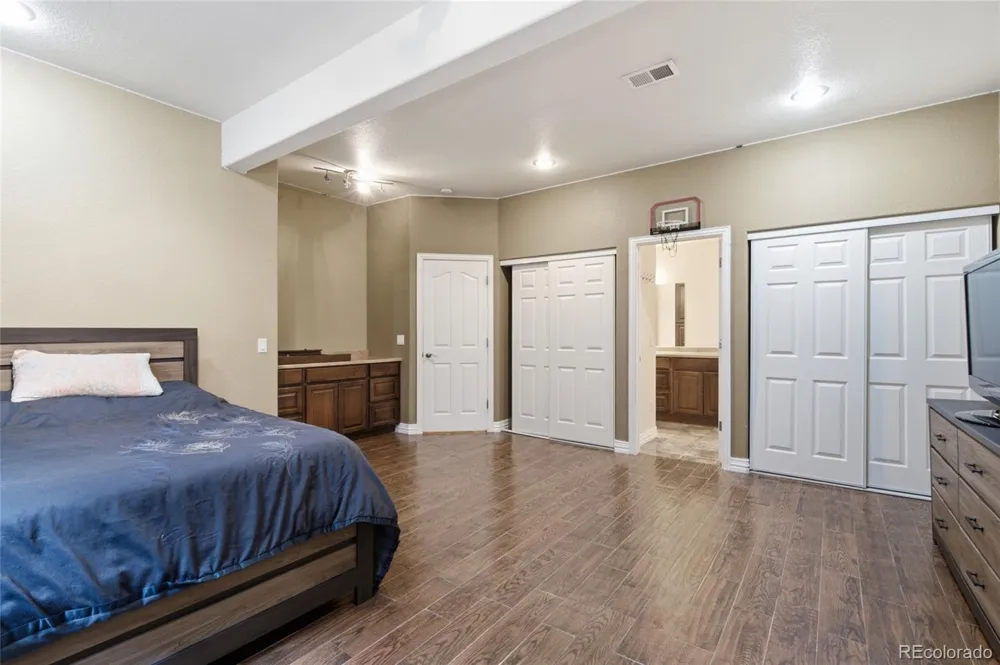 8663 S Wadsworth Court Littleton, CO 80128