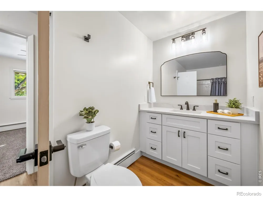 1815 Collyer Street Longmont, CO 80501
