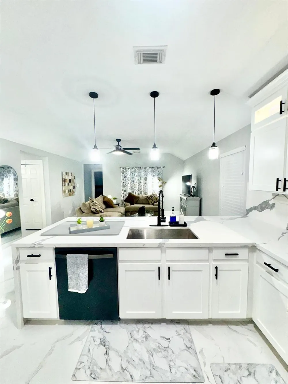 15 Thicket Grove Place Conroe, TX 77385