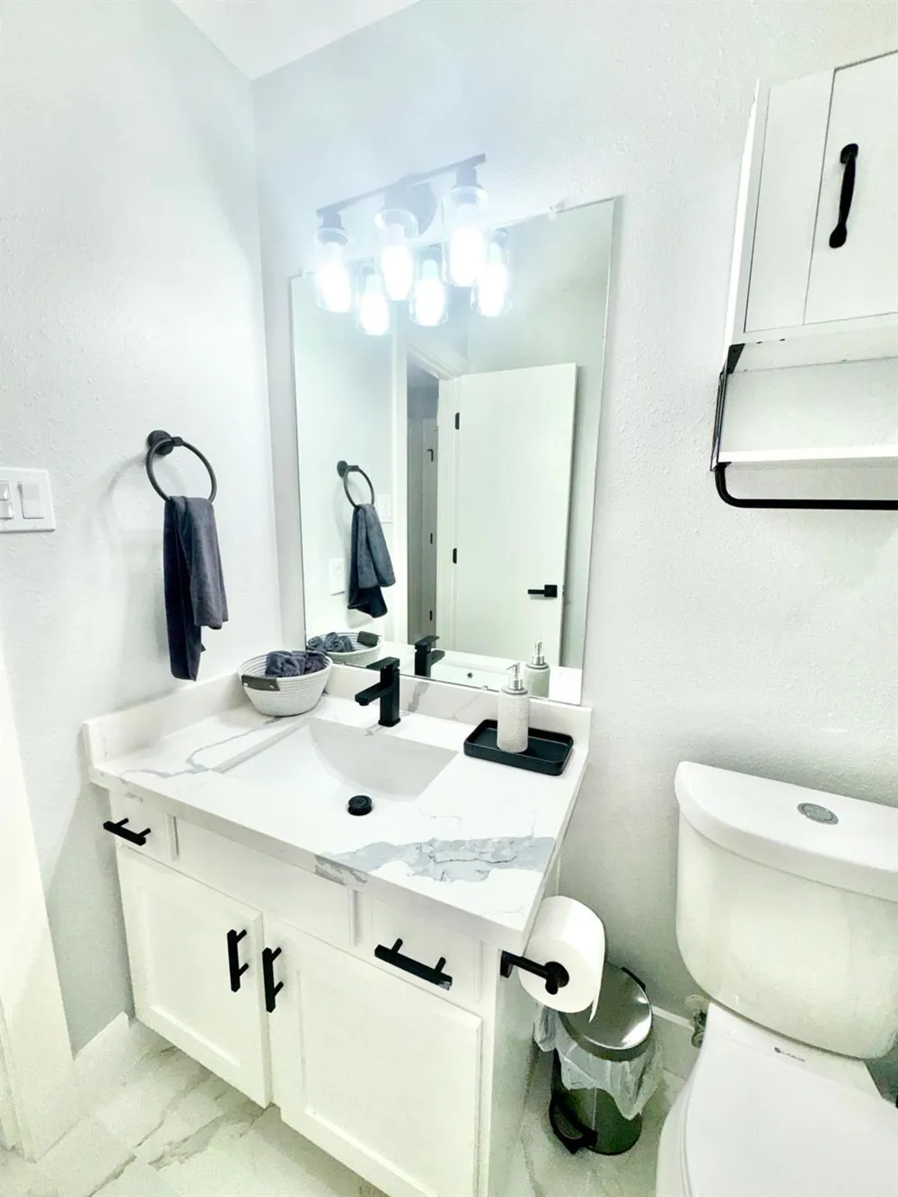 15 Thicket Grove Place Conroe, TX 77385