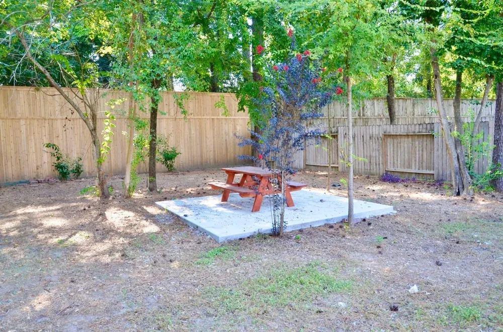 15 Thicket Grove Place Conroe, TX 77385