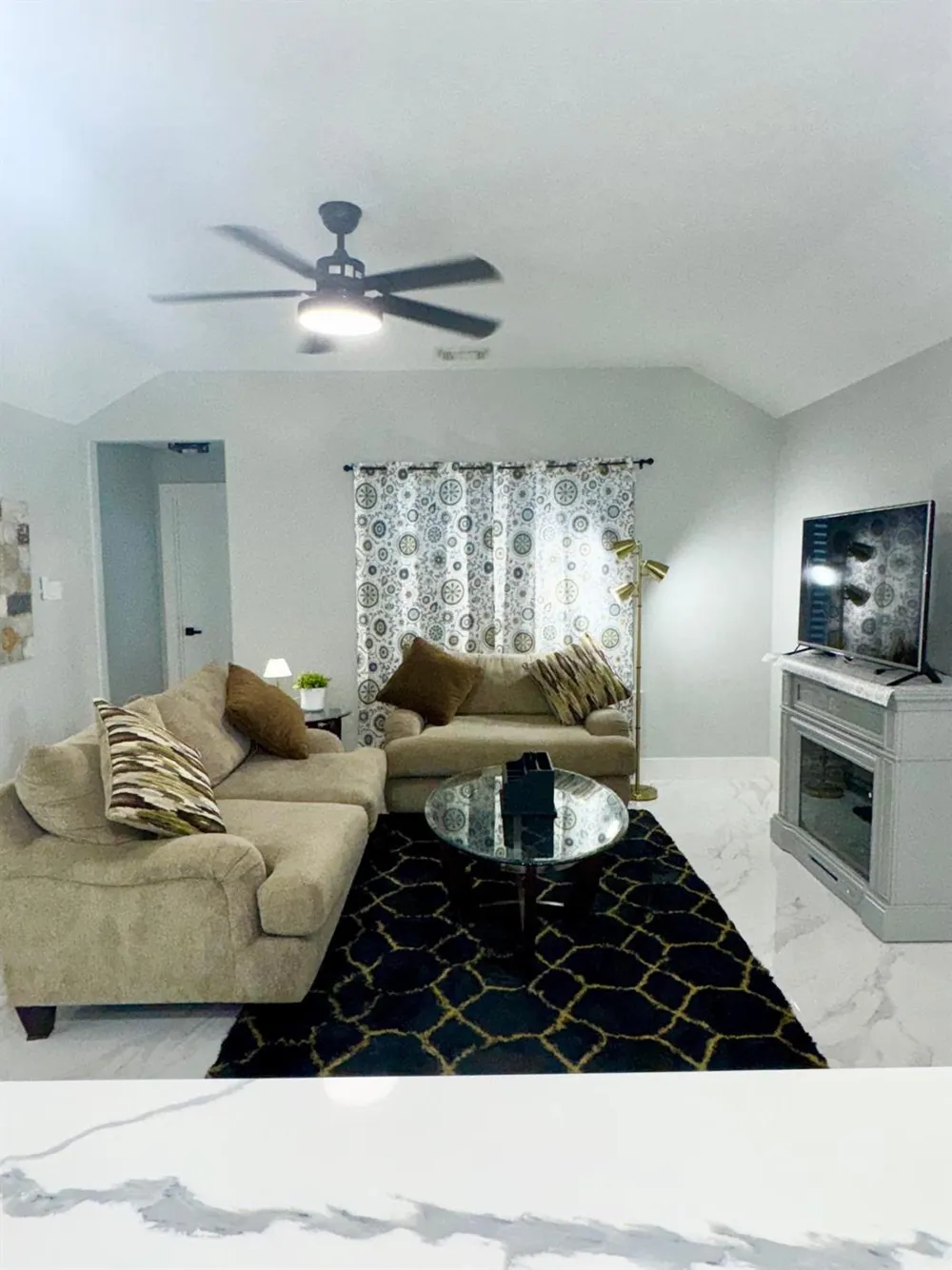 15 Thicket Grove Place Conroe, TX 77385
