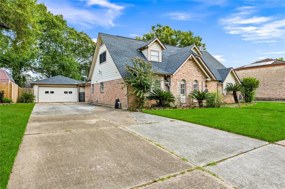 13619 Whitchurch Way Houston, TX 77015