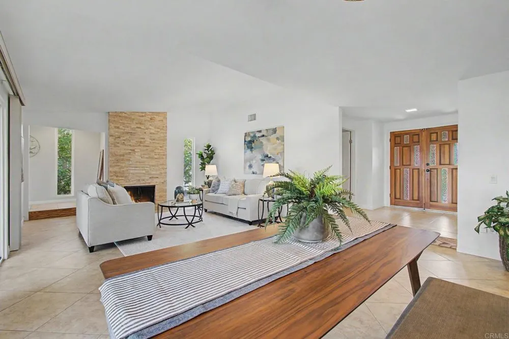 10774 Calle Juan Spring Valley, CA 91978