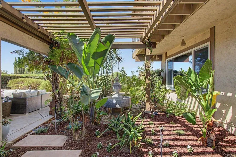 10774 Calle Juan Spring Valley, CA 91978