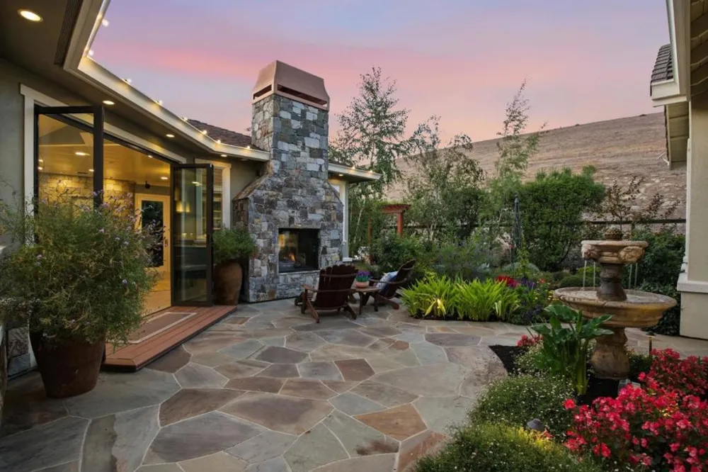 10115 Ridgeline Court Dublin, CA 94568