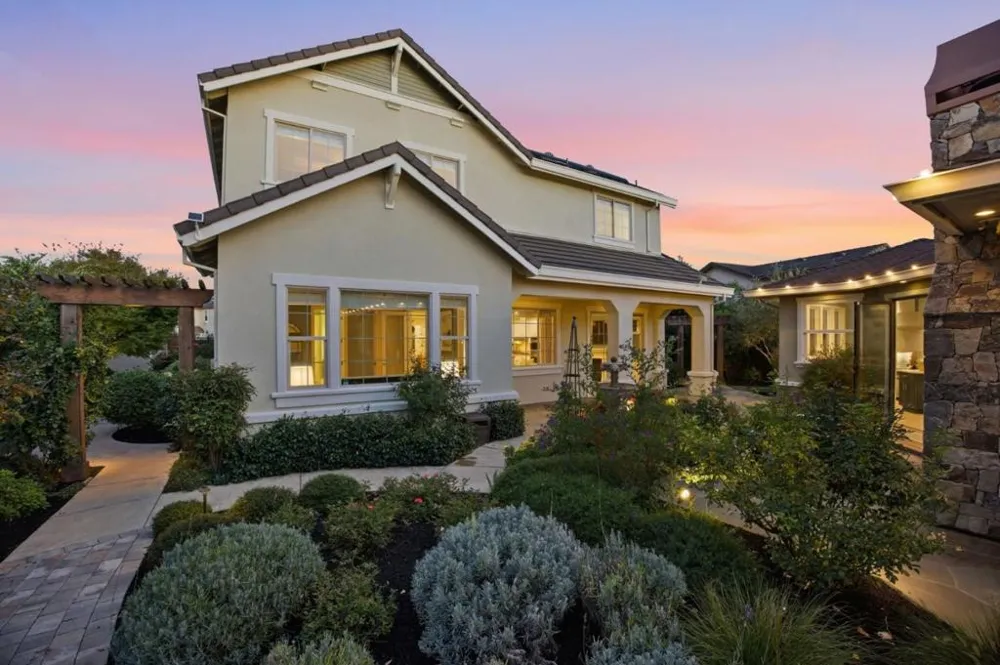 10115 Ridgeline Court Dublin, CA 94568