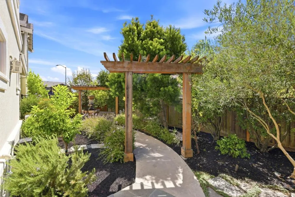 10115 Ridgeline Court Dublin, CA 94568