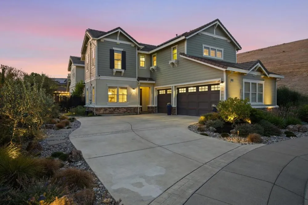 10115 Ridgeline Court Dublin, CA 94568