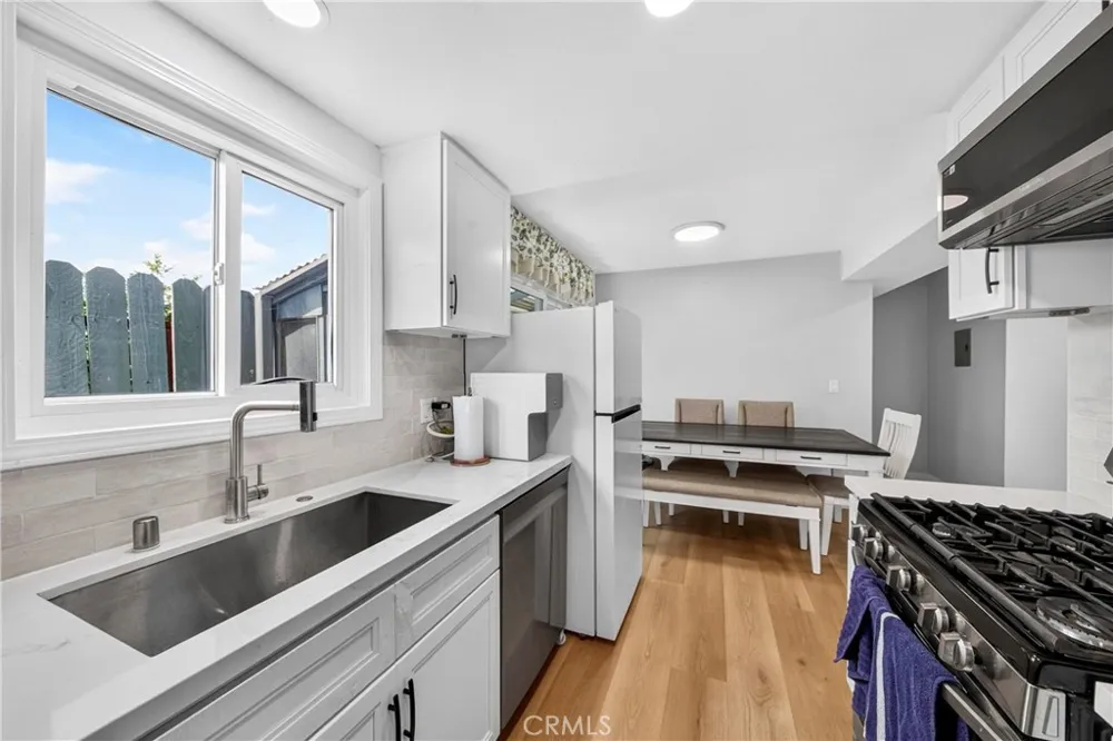 8451 Cedarview Court Cypress, CA 90630
