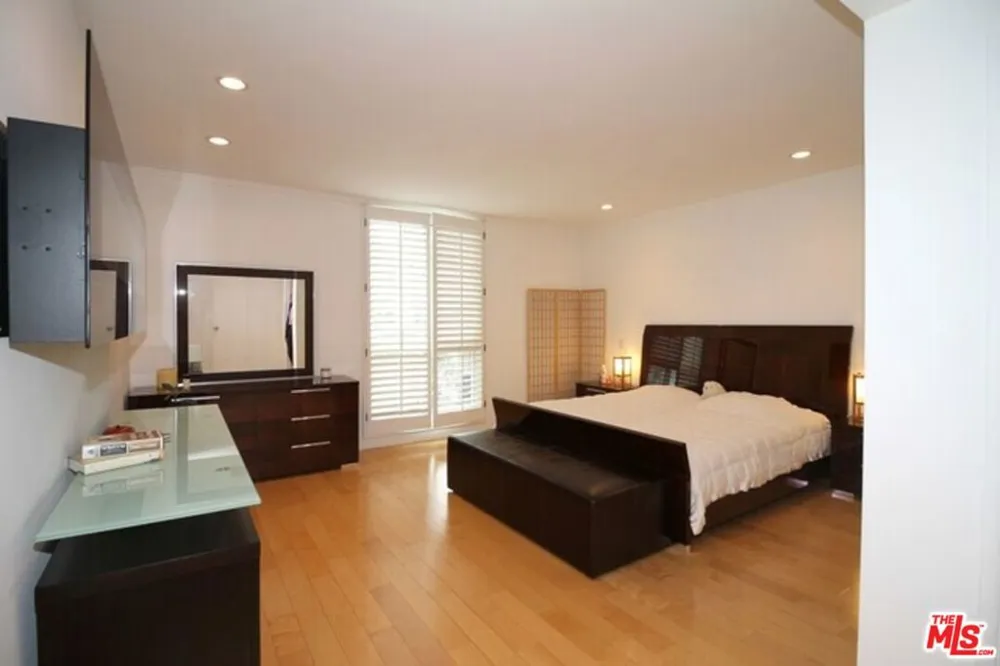 1550 Greenfield Avenue #201 Los Angeles, CA 90025